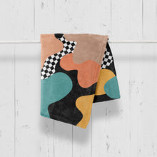Load image into Gallery viewer, Retro plush blanket, super soft blanket, hypoallergenic decorative cozy blanket, livingroom decor, bedroom blanket, bedding, winter blanket