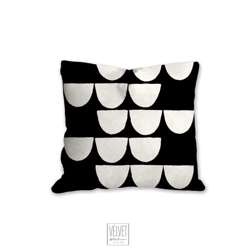 Arched shapes pillow